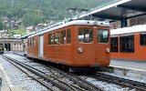 Tw 3017 mit Turmwagen in Zermatt am 31.08.2012.