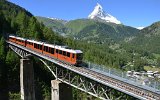 Das Findelenbachviadukt oberhalb von Zermatt mit dem Matterhorn am 16.07.2016.