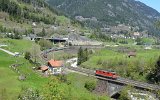 Die bekannte Kurve vor dem Wattinger Tunnel mit dem bekannten OP Kirche Wassen am 06.05.2016